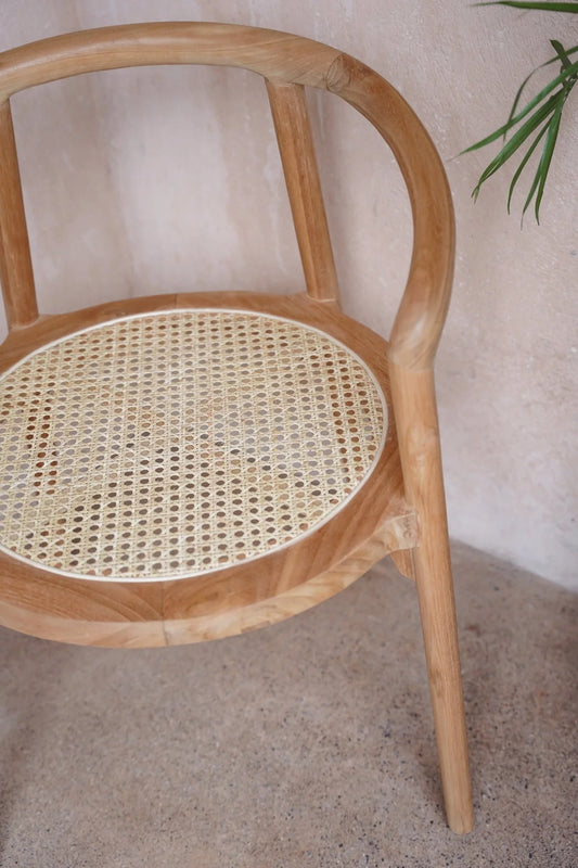 The Bulat Rattan - Teak eetkamerstoelen - Hippie Monkey